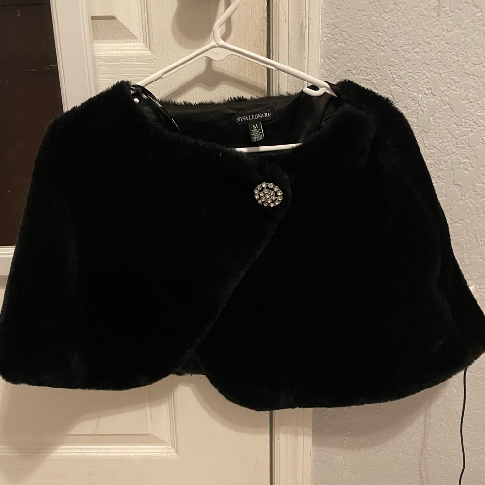 Nina Leonard Faux Fur Black Capelet